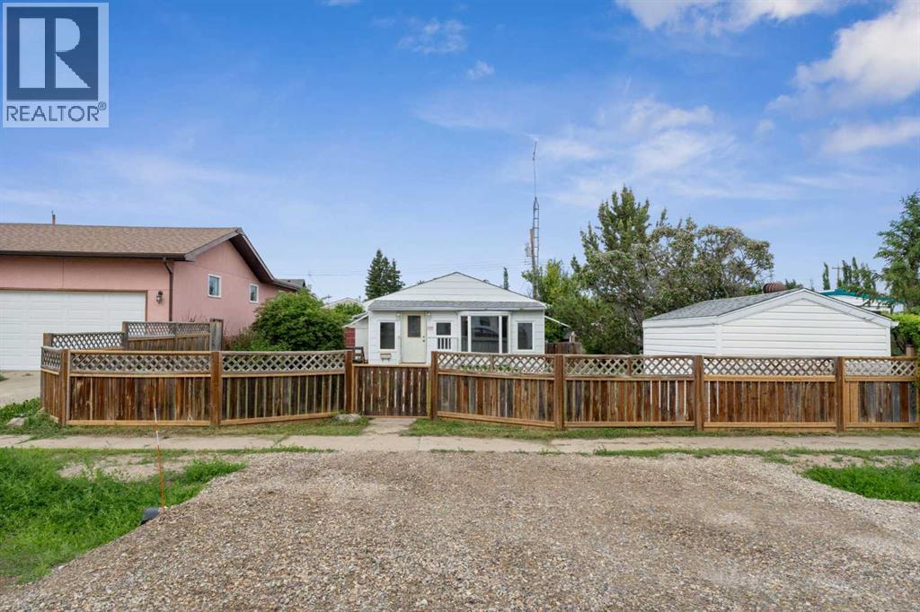 219 2 Avenue S, Champion, Alberta  T0L 0R0 - Photo 3 - A2227921