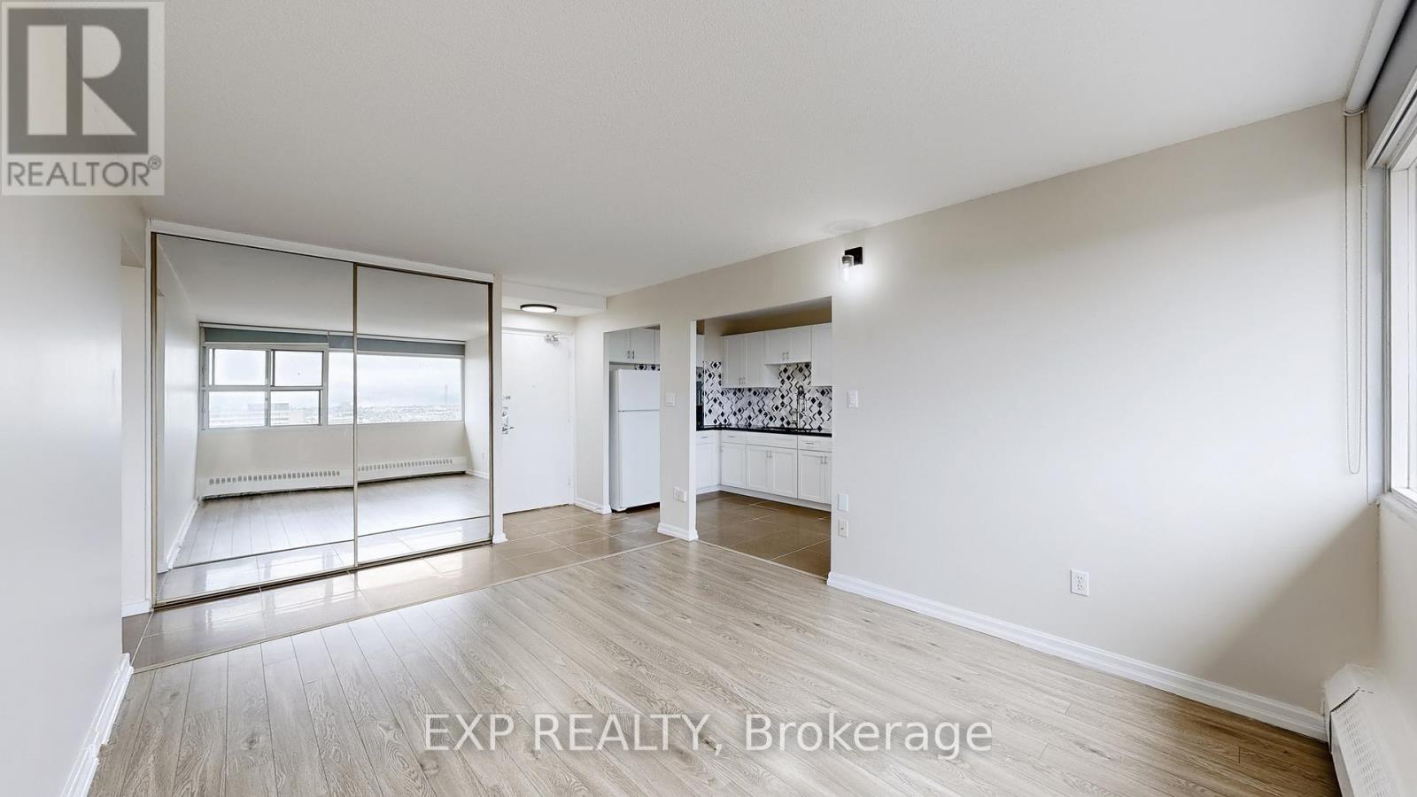 2204 - 715 Don Mills Road, Toronto, Ontario  M3C 1S4 - Photo 6 - C12429893