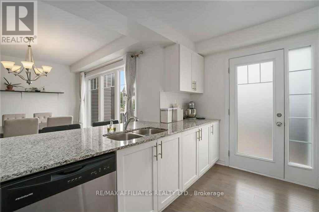 596 Foxlight Circle, Ottawa, Ontario K2M 0L9 - Photo 10 - X12526204