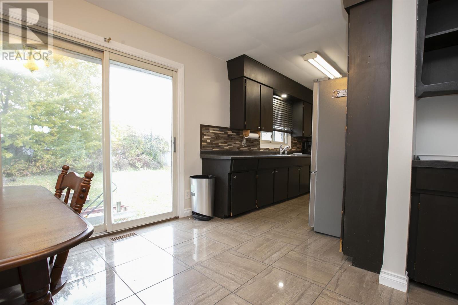 272 Rowell Ave, Sault Ste. Marie, Ontario  P6C 5K8 - Photo 13 - SM253190