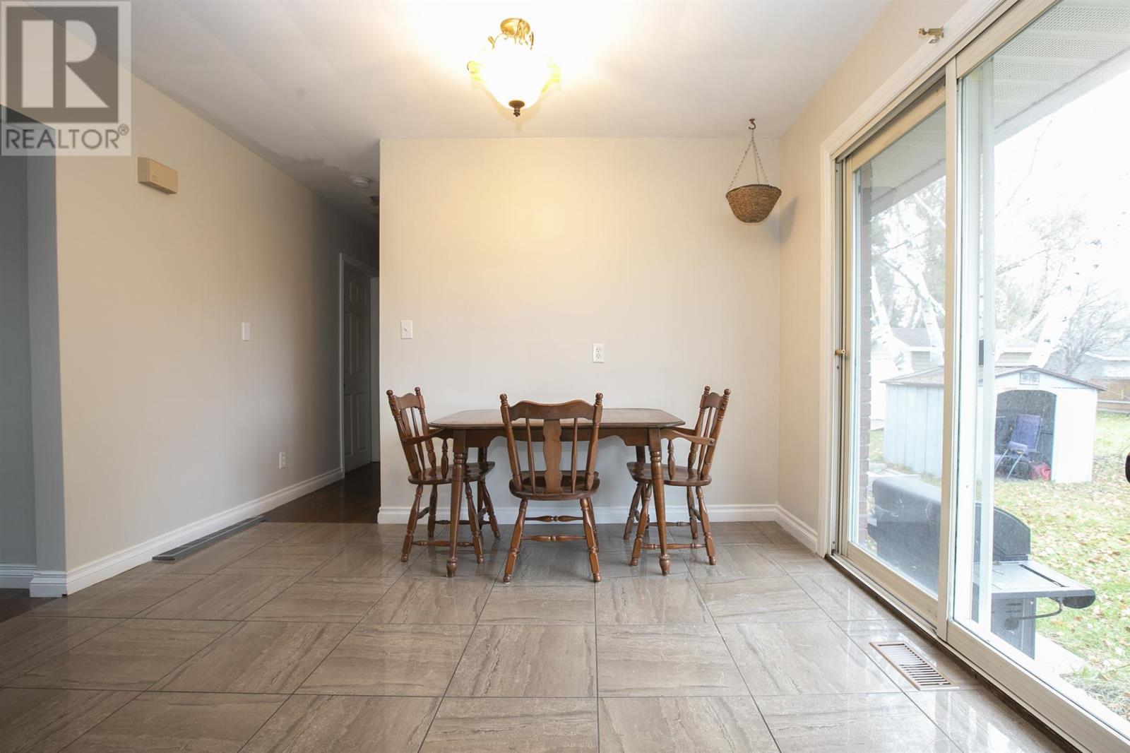 272 Rowell Ave, Sault Ste. Marie, Ontario  P6C 5K8 - Photo 12 - SM253190