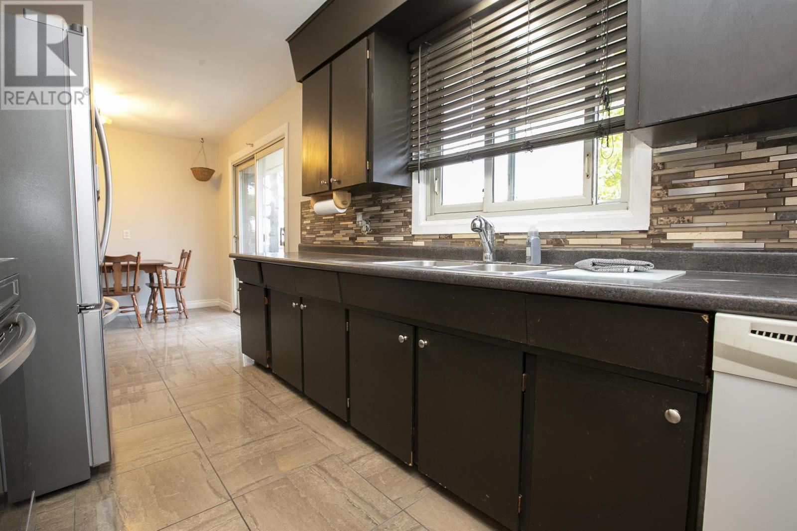 272 Rowell Ave, Sault Ste. Marie, Ontario  P6C 5K8 - Photo 9 - SM253190