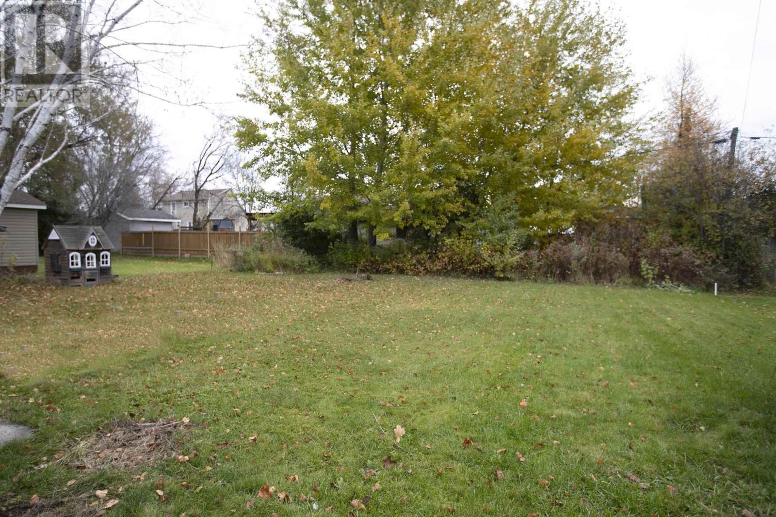 272 Rowell Ave, Sault Ste. Marie, Ontario  P6C 5K8 - Photo 6 - SM253190