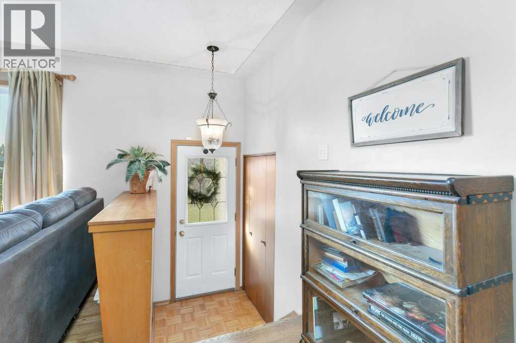 5436 53 Avenue, Lacombe, Alberta  T4L 1L4 - Photo 5 - A2256584