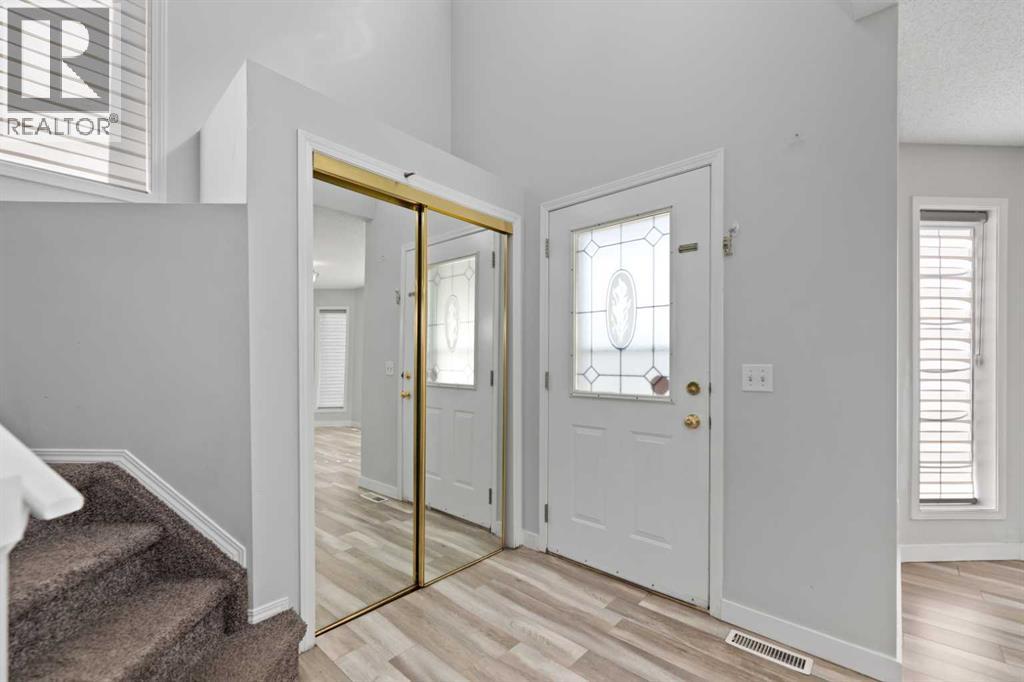 14 Tarington Park Ne, Calgary, Alberta  T3J 3V6 - Photo 9 - A2258667