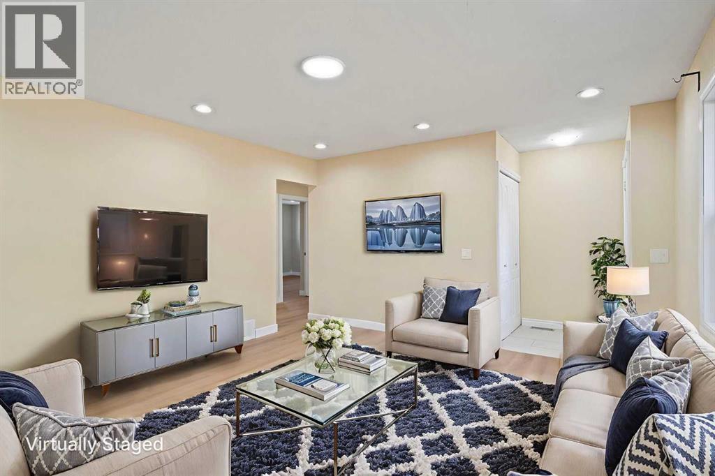 67 Fallswater Crescent Ne, Calgary, Alberta  T3J 1B5 - Photo 4 - A2264873