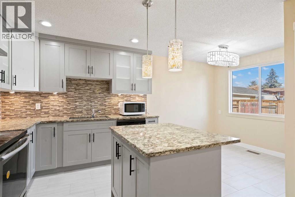 67 Fallswater Crescent Ne, Calgary, Alberta  T3J 1B5 - Photo 9 - A2264873