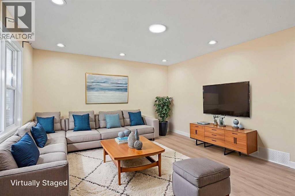 67 Fallswater Crescent Ne, Calgary, Alberta  T3J 1B5 - Photo 6 - A2264873