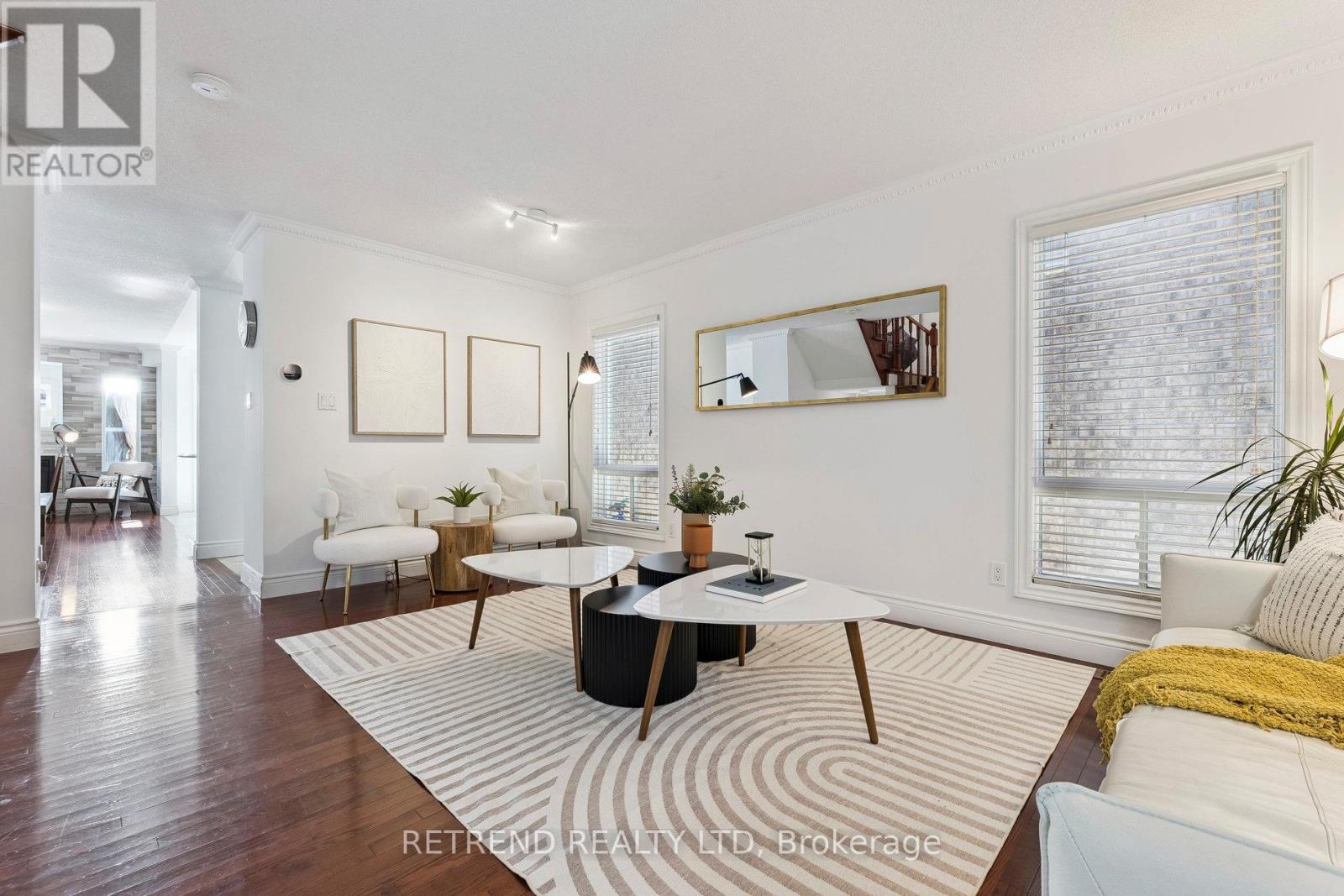 721 Swan Place, Pickering, Ontario  L1X 2V7 - Photo 2 - E12526208