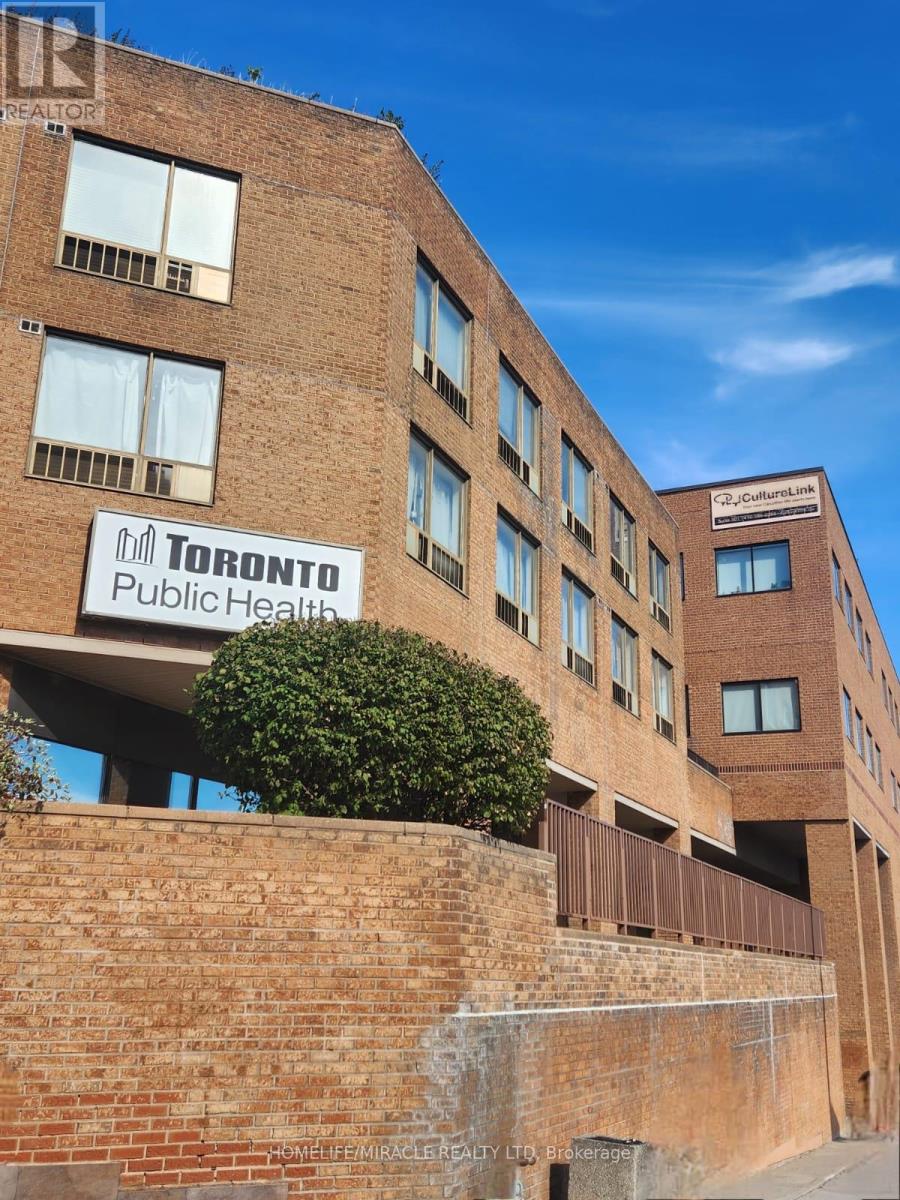 G11 - 2340 Dundas Street W, Toronto, Ontario M6P 4A9 - Photo 30 - W12525256