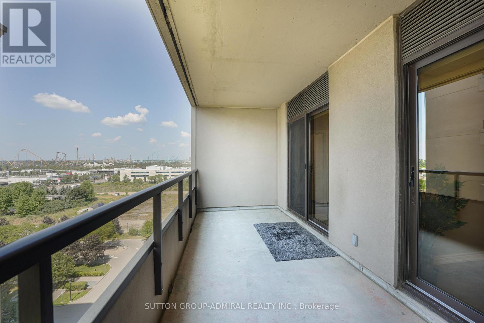 1016 - 9255 Jane Street, Vaughan, Ontario  L6A 0K1 - Photo 4 - N12526210