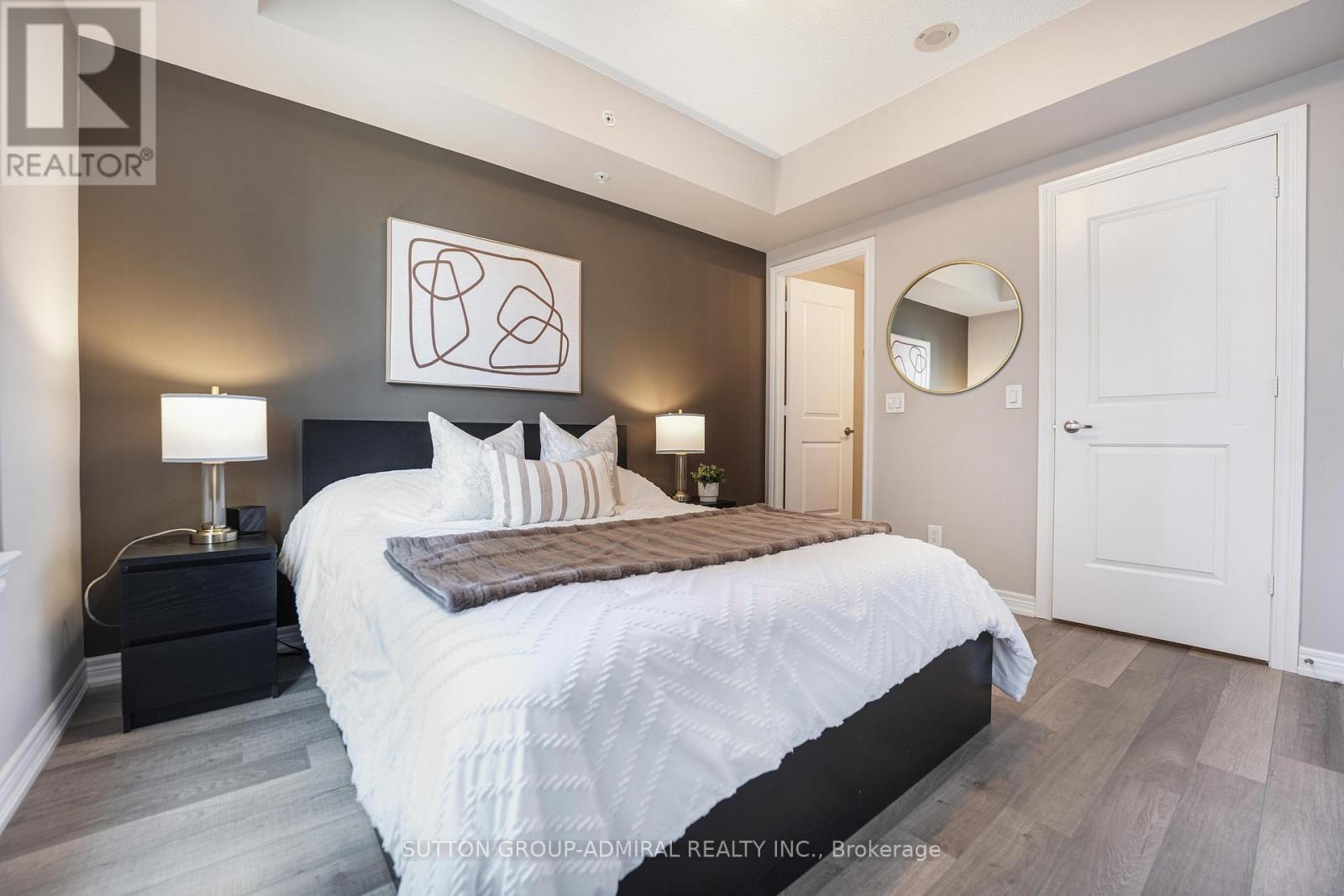 1016 - 9255 Jane Street, Vaughan, Ontario  L6A 0K1 - Photo 6 - N12526210