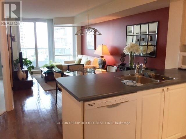 1504 - 1 Elm Drive W, Mississauga, Ontario  L5B 4M1 - Photo 3 - W12526206