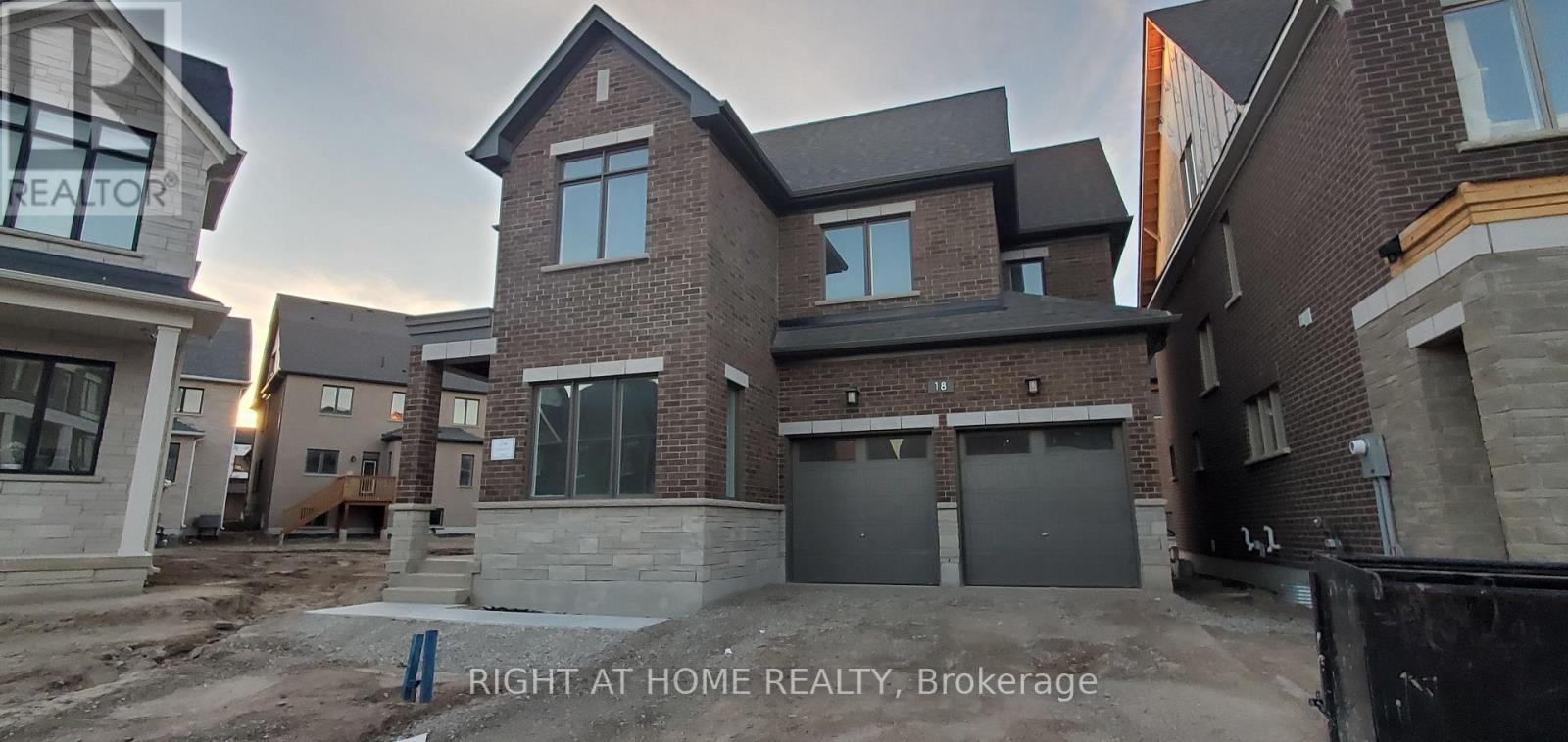 18 KINGS HILL DRIVE, Brampton, Ontario