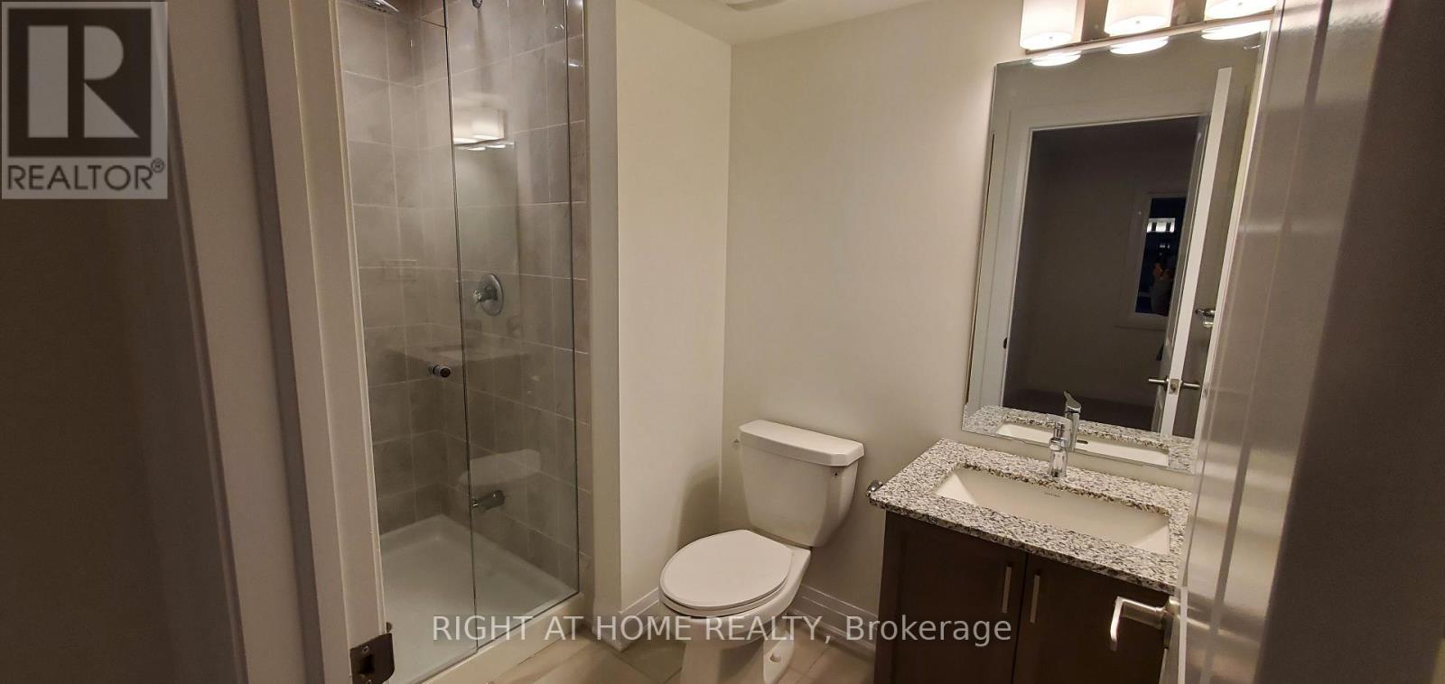 18 Kings Hill Drive, Brampton, Ontario  L7A 0B8 - Photo 14 - W12526212