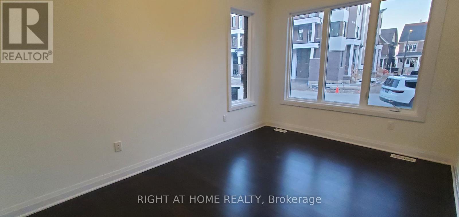 18 Kings Hill Drive, Brampton, Ontario  L7A 0B8 - Photo 3 - W12526212