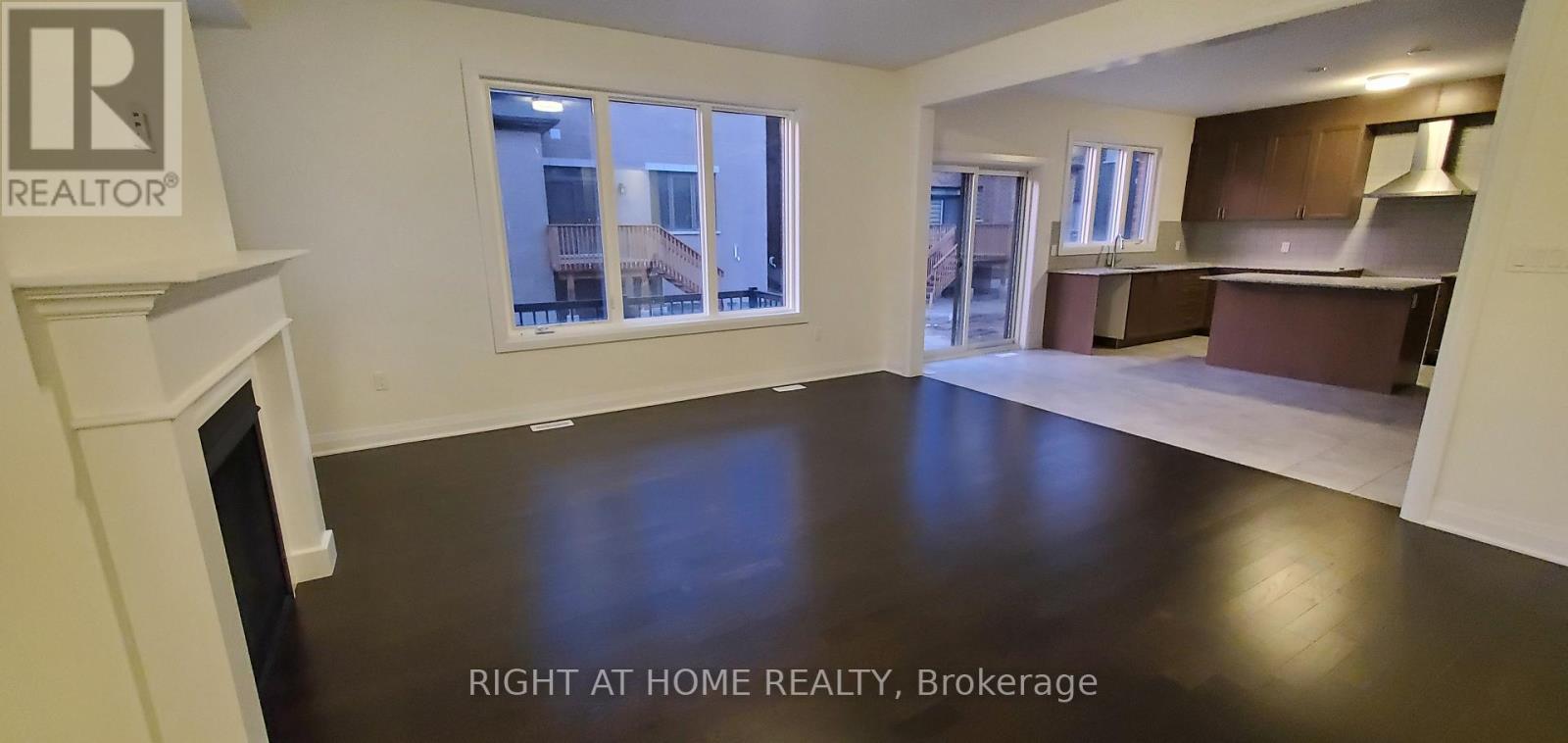 18 Kings Hill Drive, Brampton, Ontario  L7A 0B8 - Photo 8 - W12526212