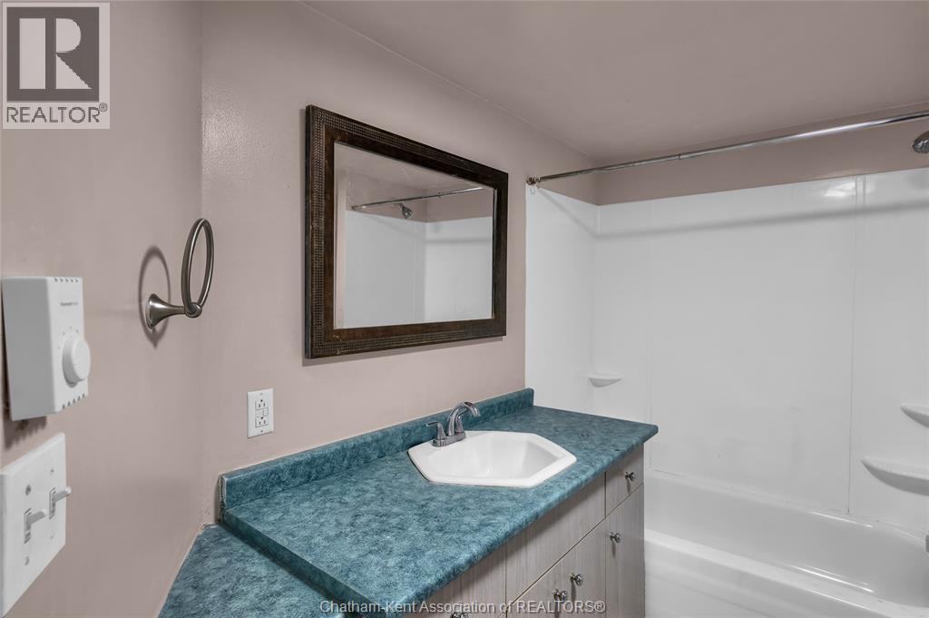 61 Baxter Street, Chatham, Ontario N7M 4P6 - Photo 10 - 25024936