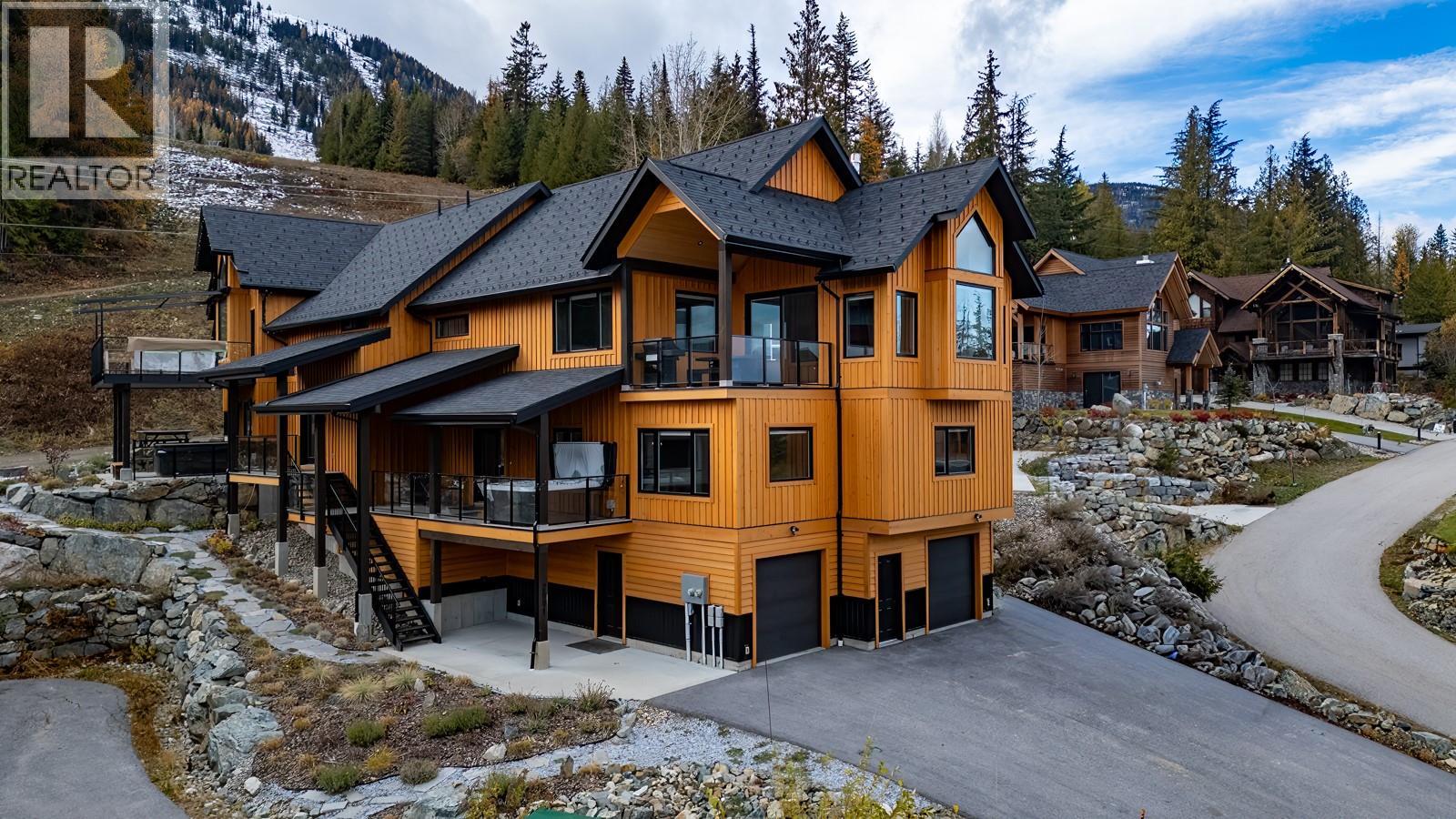 2001 Crest Road Unit# B, Rossland, British Columbia  V0G 1Y0 - Photo 13 - 10366877