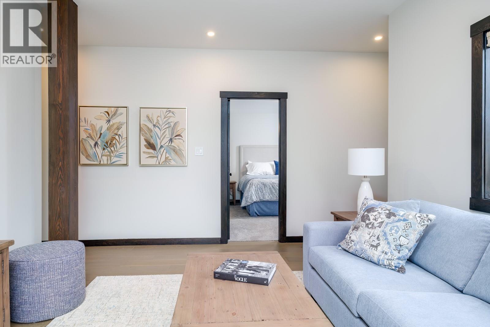 2001 Crest Road Unit# B, Rossland, British Columbia  V0G 1Y0 - Photo 44 - 10366877