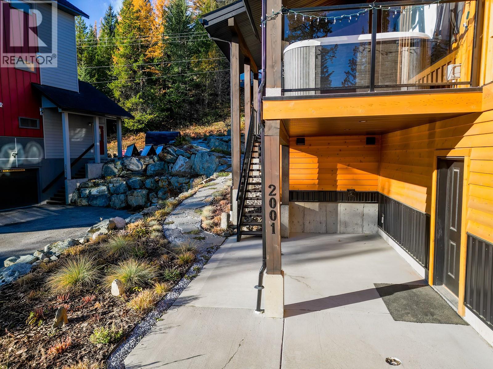 2001 Crest Road Unit# B, Rossland, British Columbia  V0G 1Y0 - Photo 21 - 10366877