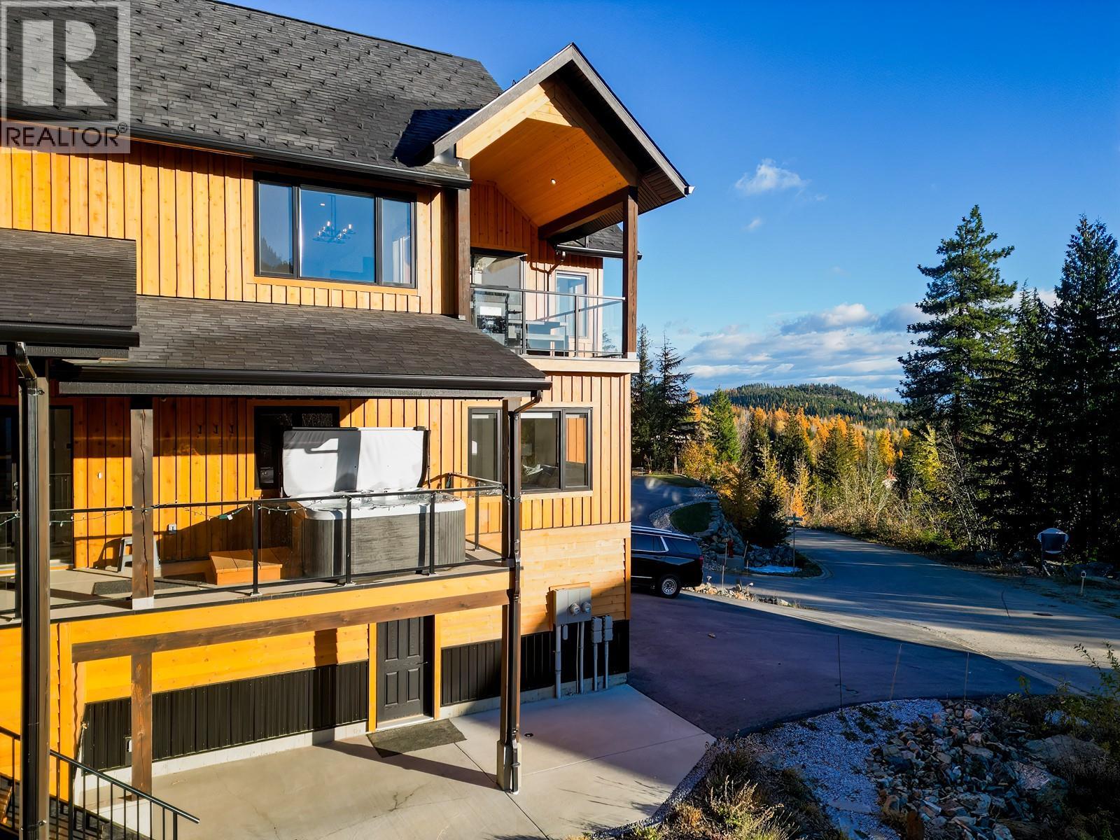 2001 Crest Road Unit# B, Rossland, British Columbia  V0G 1Y0 - Photo 19 - 10366877