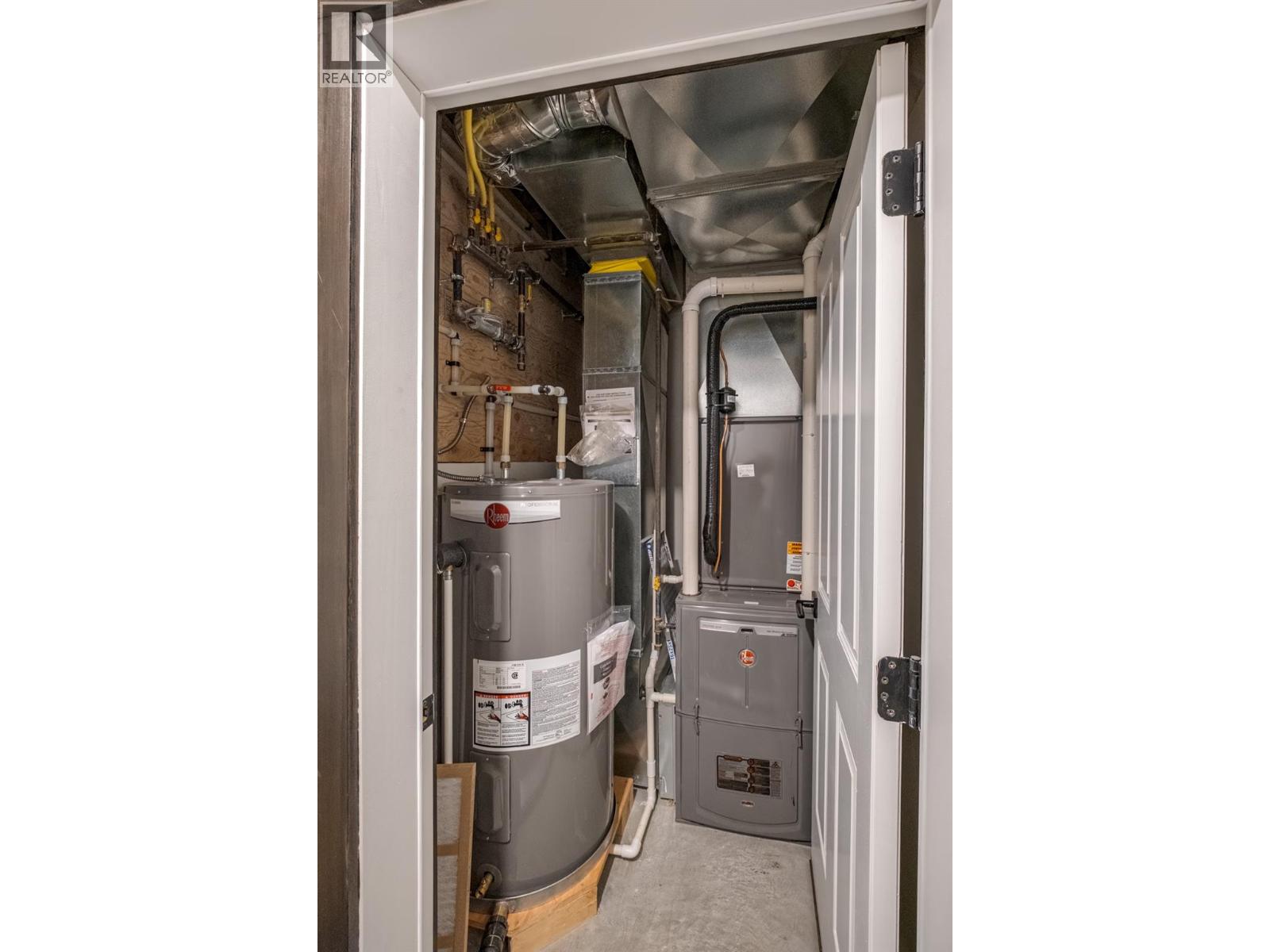 2001 Crest Road Unit# B, Rossland, British Columbia  V0G 1Y0 - Photo 56 - 10366877