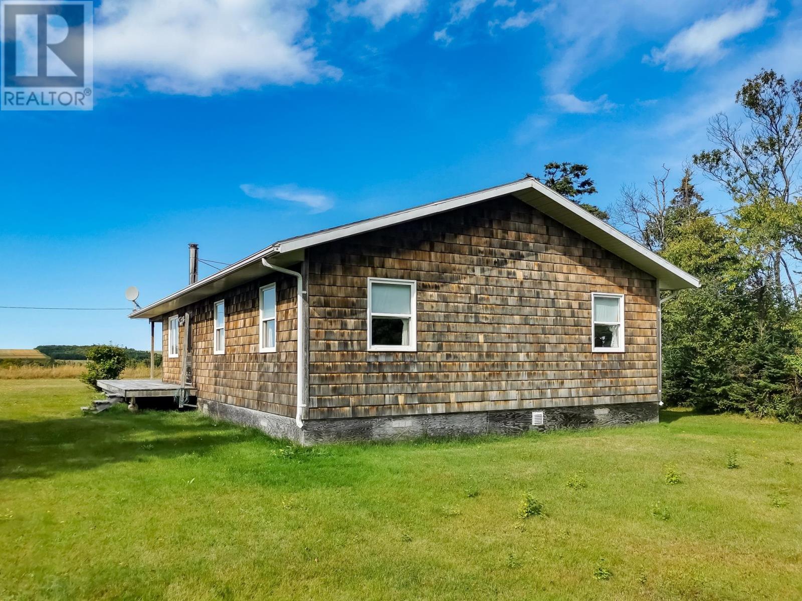 16 Stanley Drive, Kingsboro, Prince Edward Island  C0A 2B0 - Photo 3 - 202527570