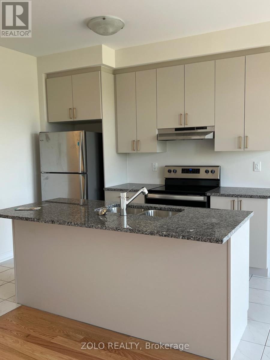 47 Bayardo Drive, Oshawa, Ontario  L1H 7K4 - Photo 4 - E12526240