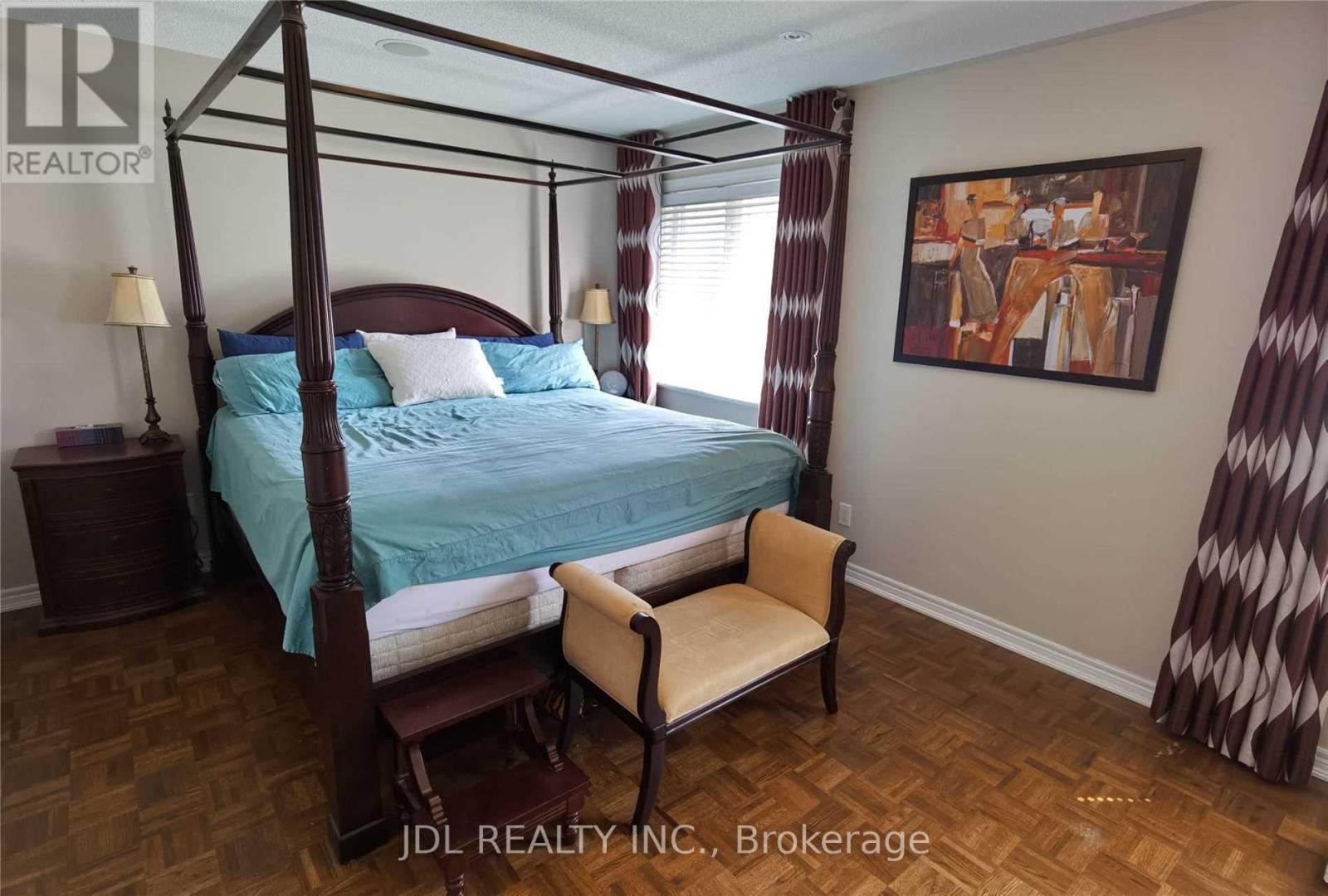 5 Pitney Avenue, Richmond Hill, Ontario  L4E 4Y6 - Photo 18 - N12526236