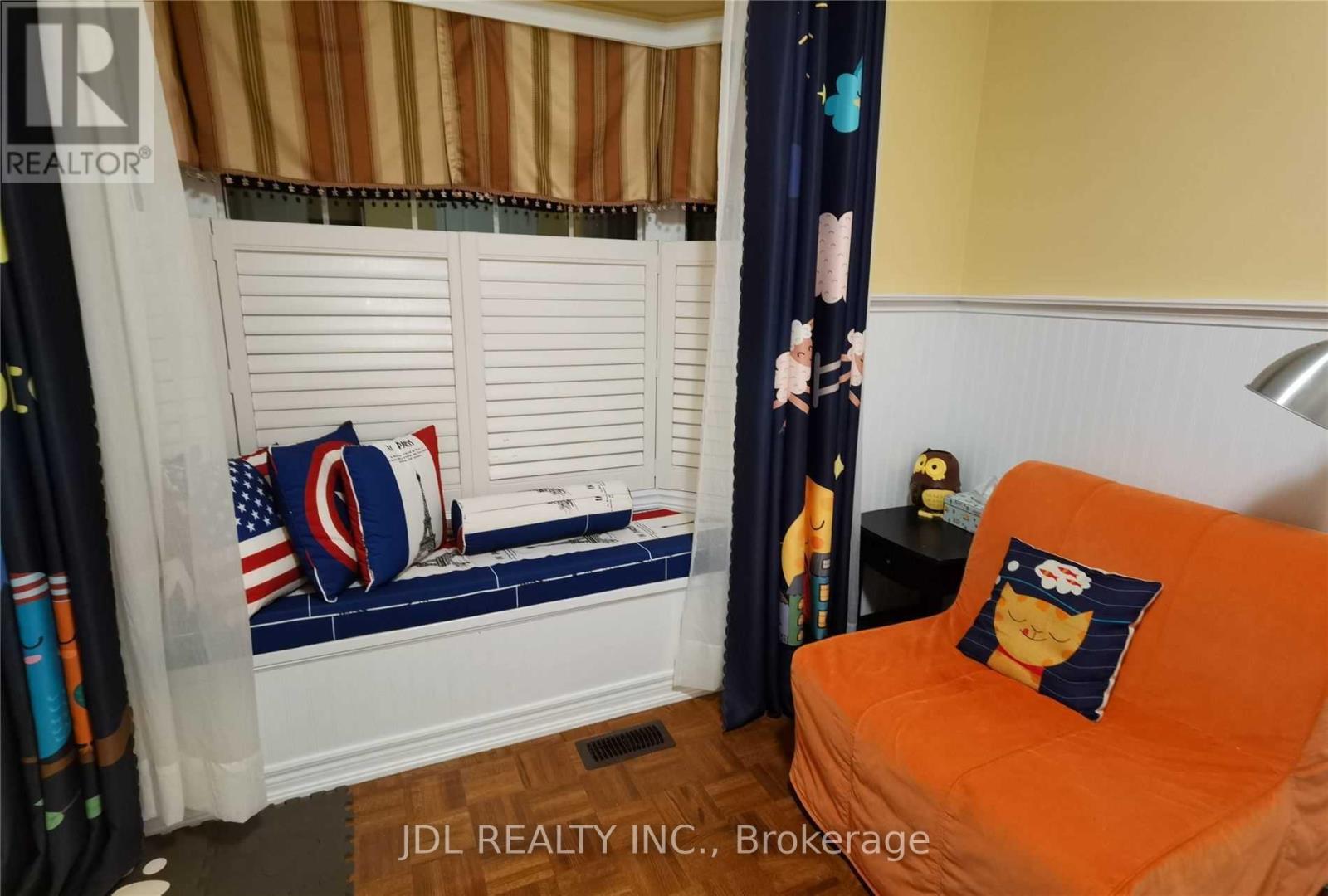 5 Pitney Avenue, Richmond Hill, Ontario  L4E 4Y6 - Photo 22 - N12526236