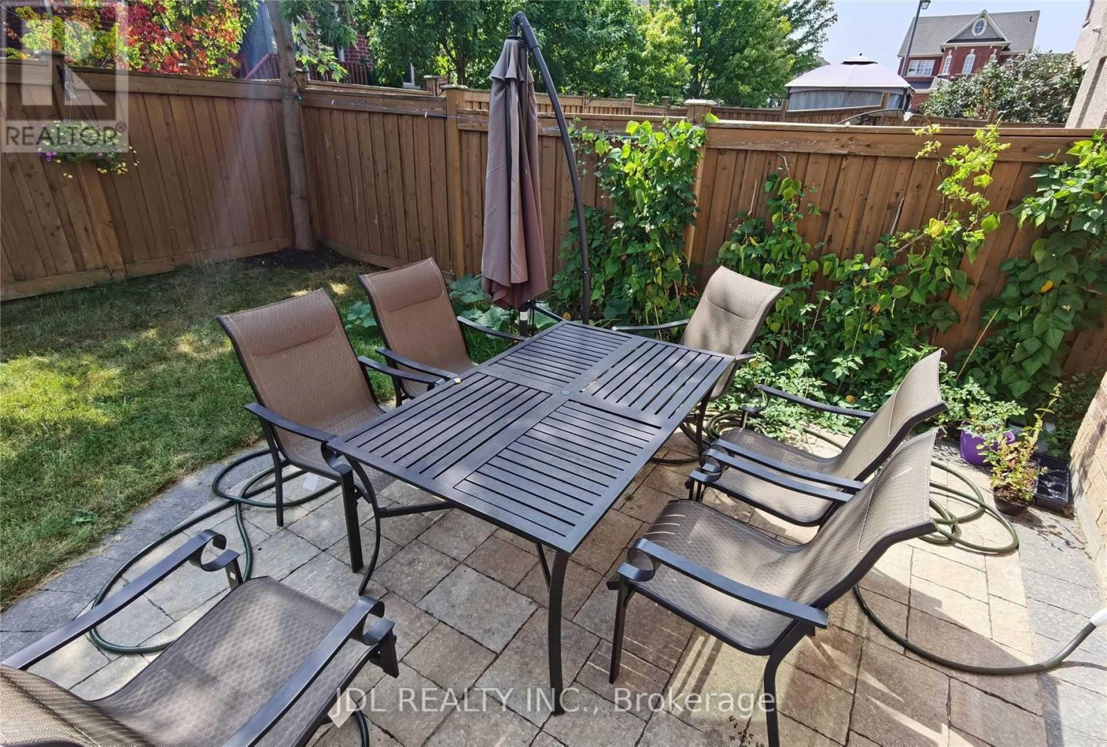 5 Pitney Avenue, Richmond Hill, Ontario  L4E 4Y6 - Photo 24 - N12526236