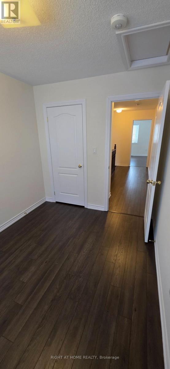 27 Shiff Cres, Brampton, Ontario  L6Z 0B4 - Photo 23 - W12526228