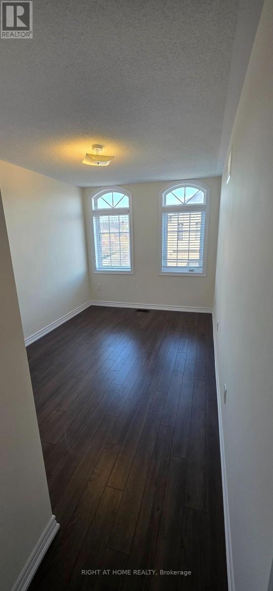 27 Shiff Cres, Brampton, Ontario  L6Z 0B4 - Photo 28 - W12526228