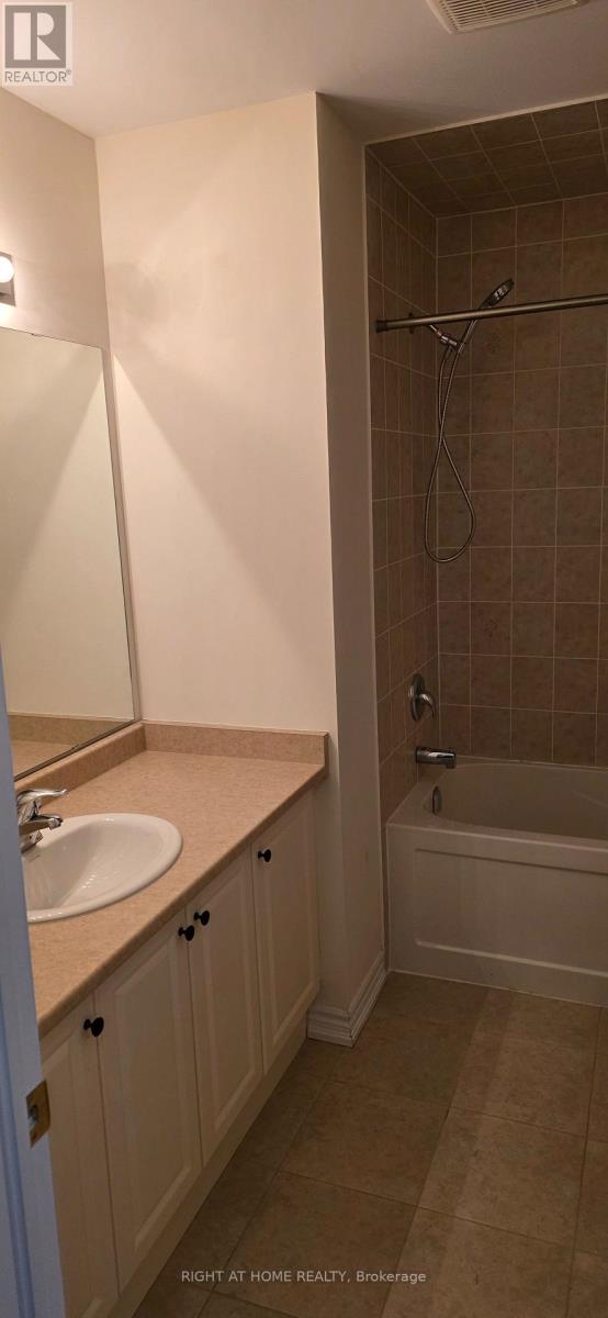 27 Shiff Cres, Brampton, Ontario  L6Z 0B4 - Photo 30 - W12526228