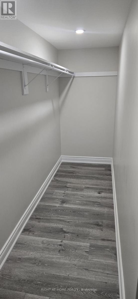 22 Valleyscape Trail, Caledon, Ontario  L7C 4H3 - Photo 7 - W12526230