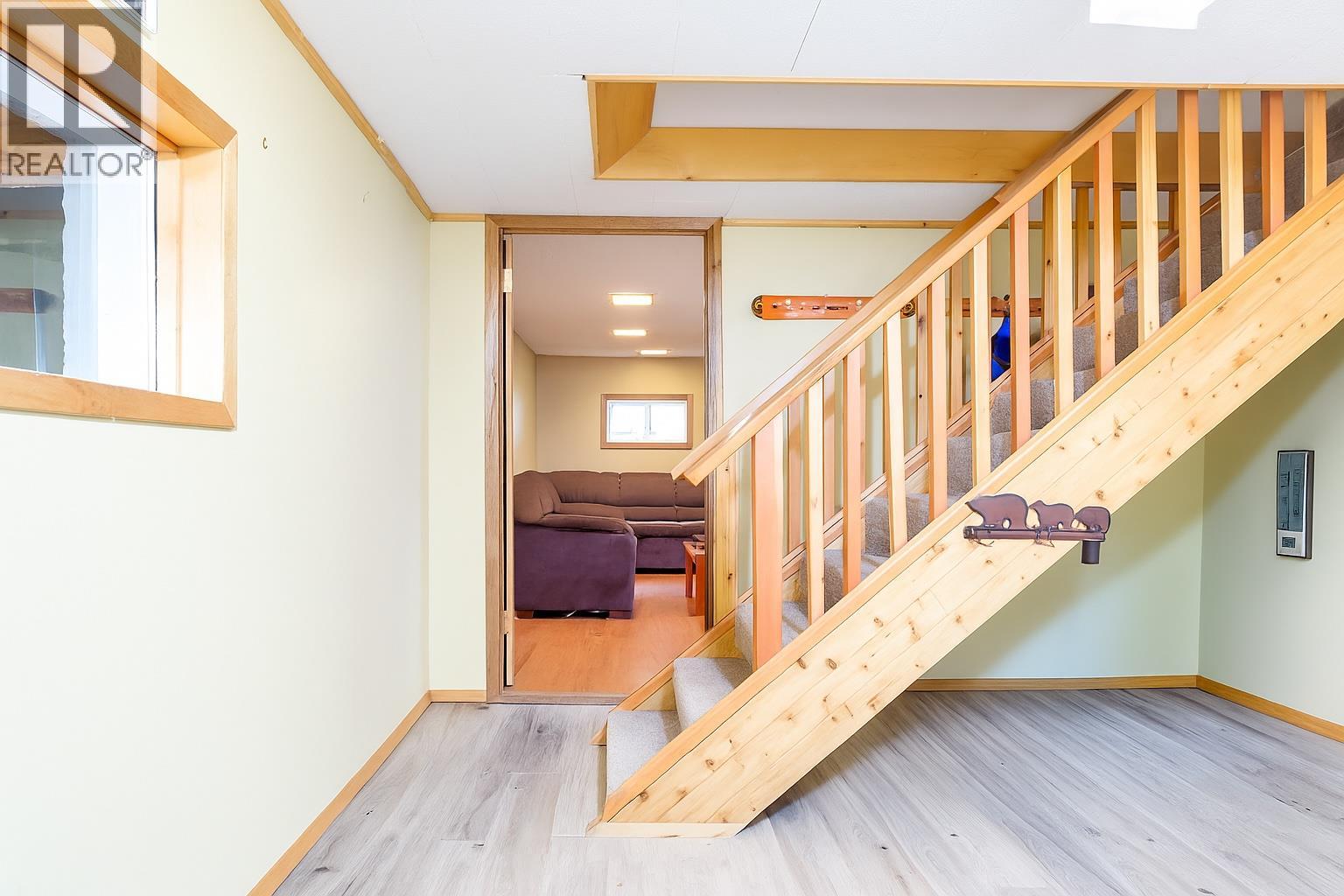 2130 Victoria Avenue, Rossland, British Columbia  V0G 1Y0 - Photo 29 - 10367439