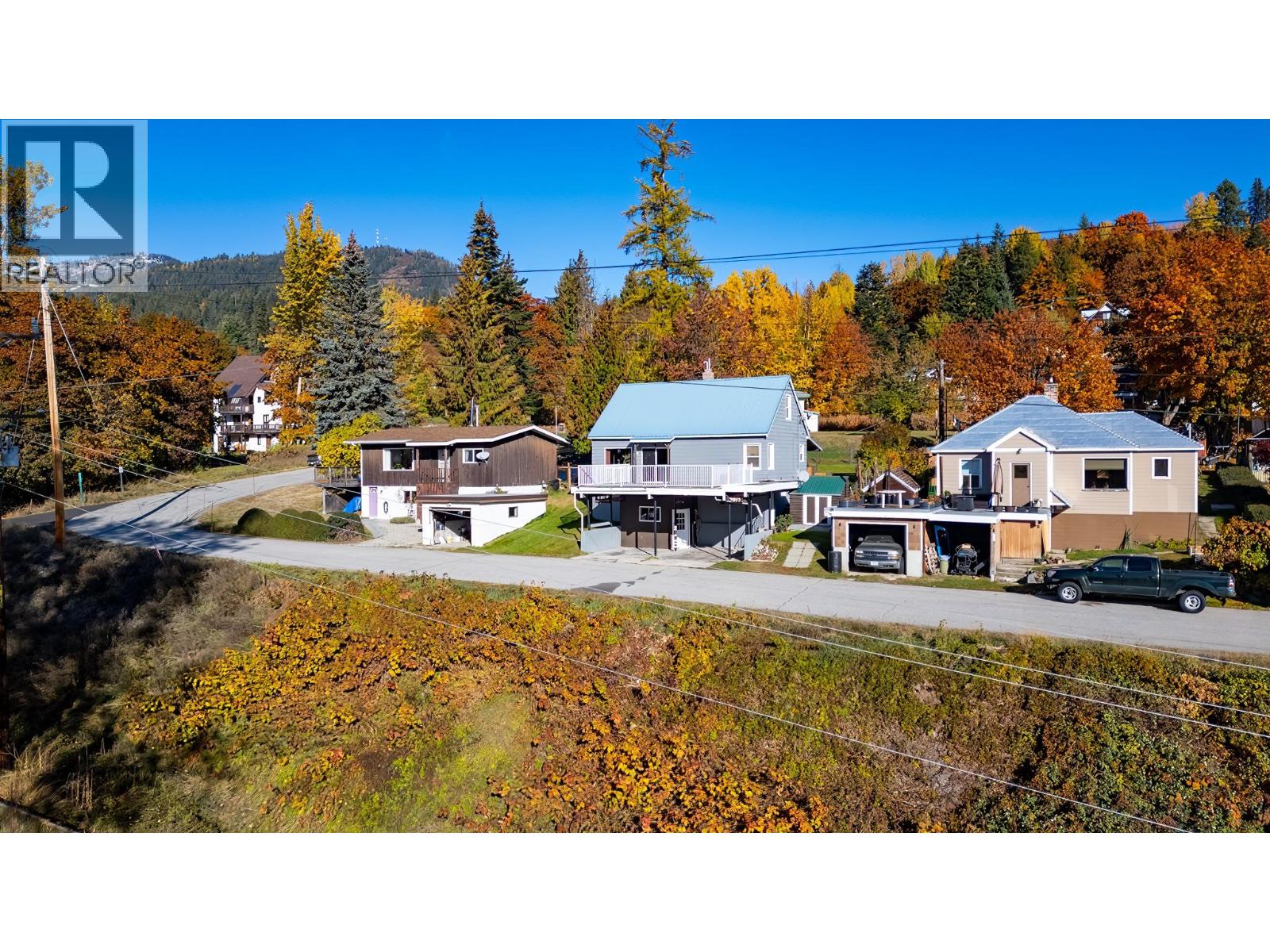 2130 Victoria Avenue, Rossland, British Columbia  V0G 1Y0 - Photo 10 - 10367439