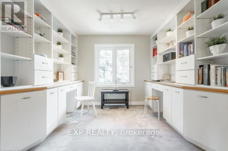 19 Honeysuckle Crescent, Hamilton, Ontario  L9K 1A9 - Photo 21 - X12526224