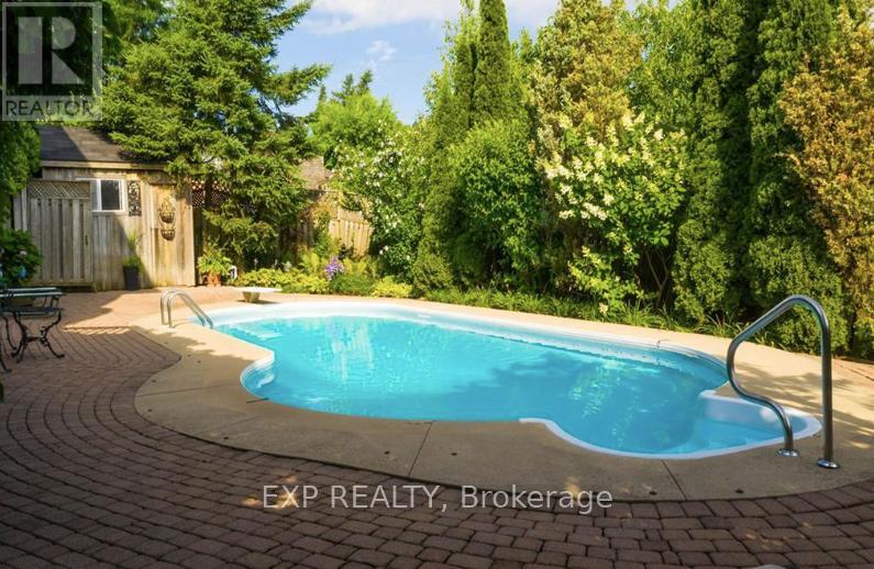 19 Honeysuckle Crescent, Hamilton, Ontario  L9K 1A9 - Photo 36 - X12526224