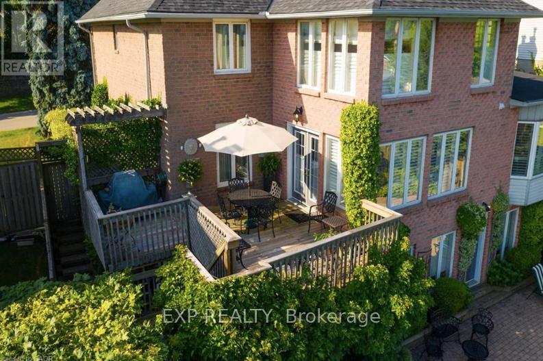 19 Honeysuckle Crescent, Hamilton, Ontario  L9K 1A9 - Photo 38 - X12526224