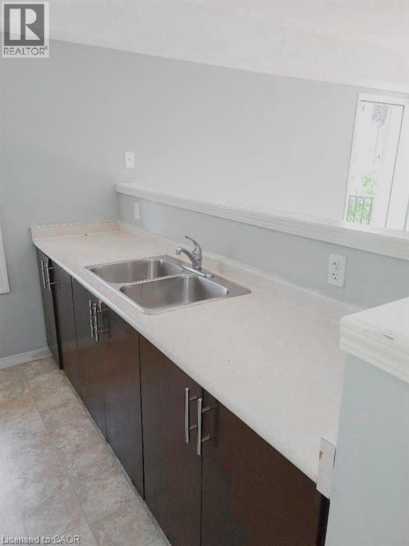 91 Dixon Street Unit# 4, Kitchener, Ontario  N2G 3E8 - Photo 11 - 40786859