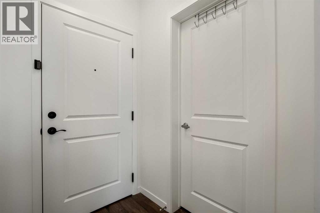402, 30 Mahogany Mews Se, Calgary, Alberta  T3M 3M4 - Photo 8 - A2266765