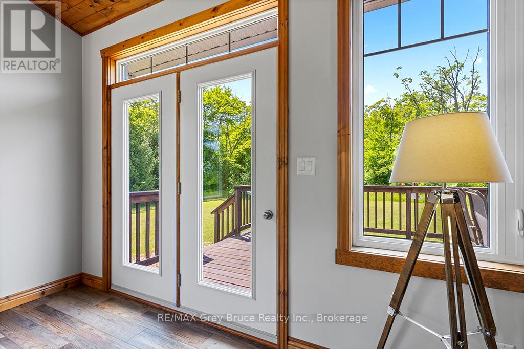 1379 West Road, Northern Bruce Peninsula, Ontario N0H 1W0 - Photo 15 - X12526262