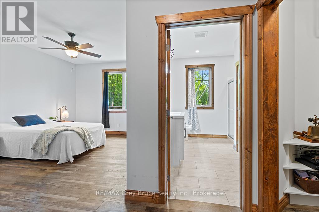 1379 West Road, Northern Bruce Peninsula, Ontario N0H 1W0 - Photo 19 - X12526262