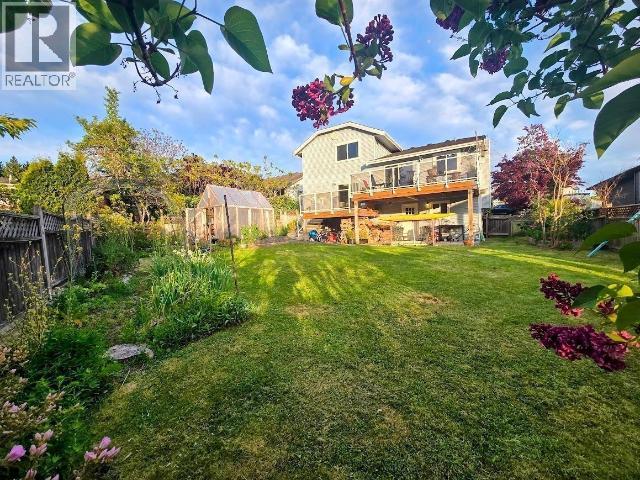 6885 Lesley Cres, Powell River, British Columbia   - Photo 35 - 19394