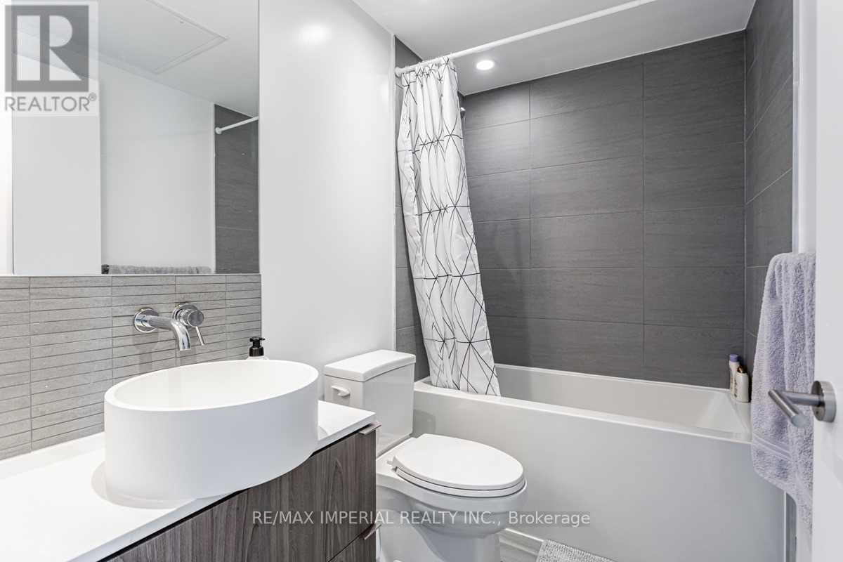 3711 - 161 Roehampton Avenue W, Toronto, Ontario  M4P 0C8 - Photo 20 - C12449340