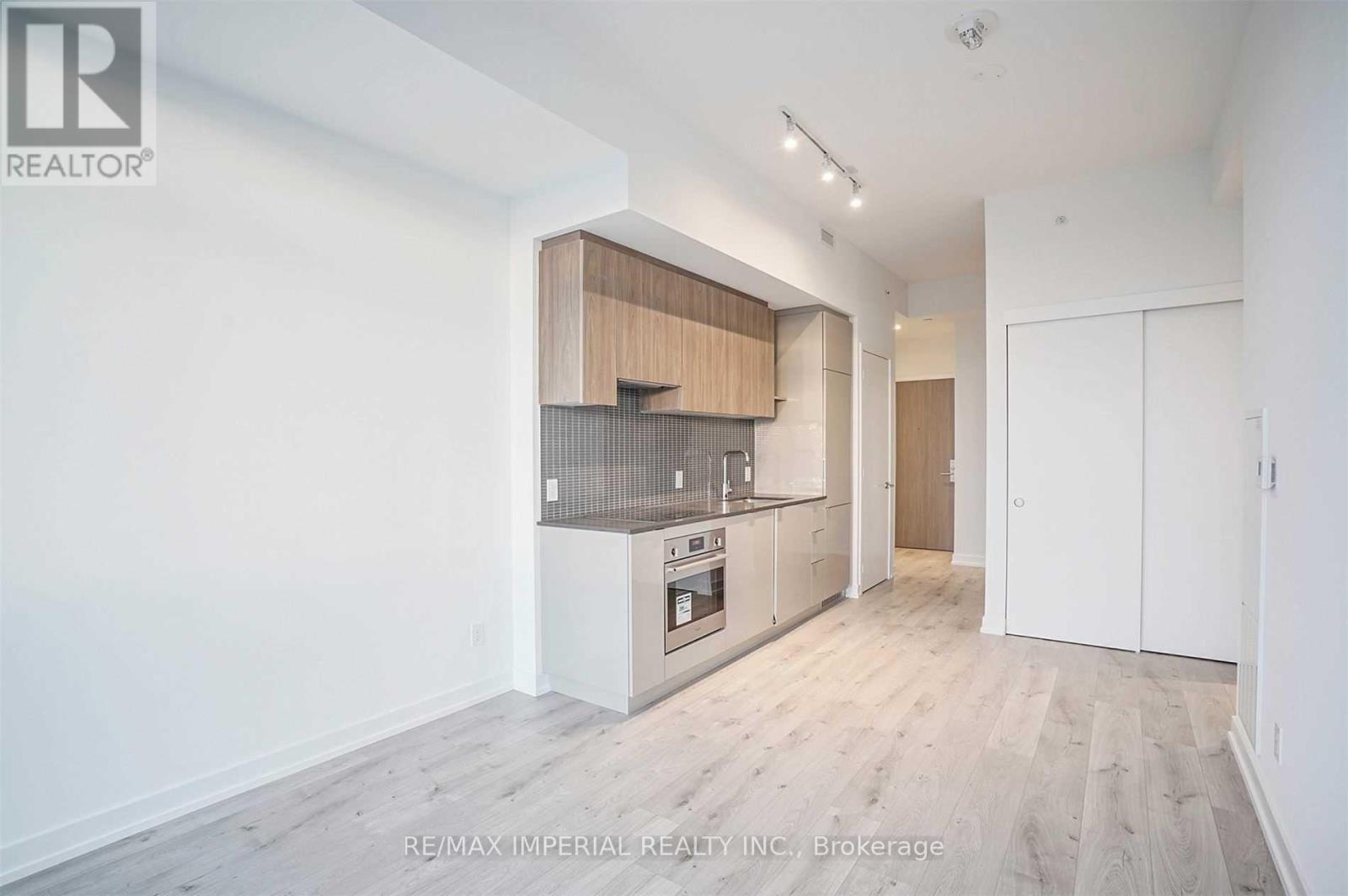 3711 - 161 Roehampton Avenue W, Toronto, Ontario  M4P 0C8 - Photo 11 - C12449340