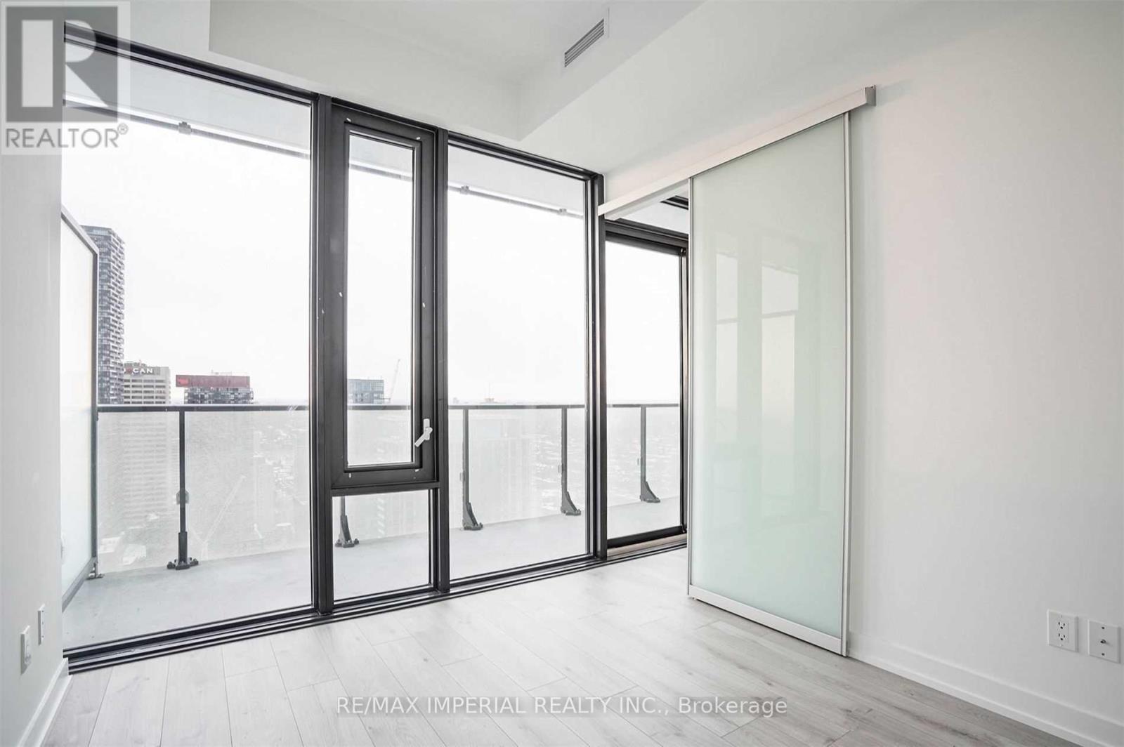 3711 - 161 Roehampton Avenue W, Toronto, Ontario  M4P 0C8 - Photo 4 - C12449340