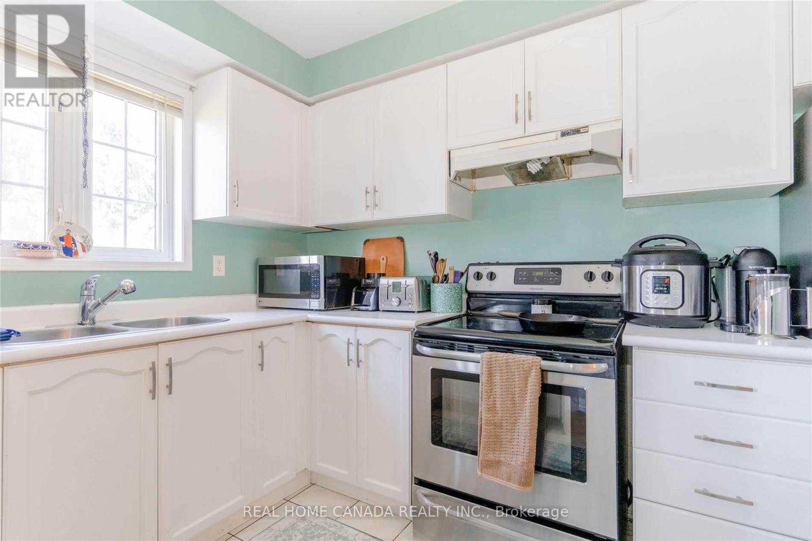 50 - 2665 Thomas Street, Mississauga, Ontario  L5M 6G6 - Photo 9 - W12526248